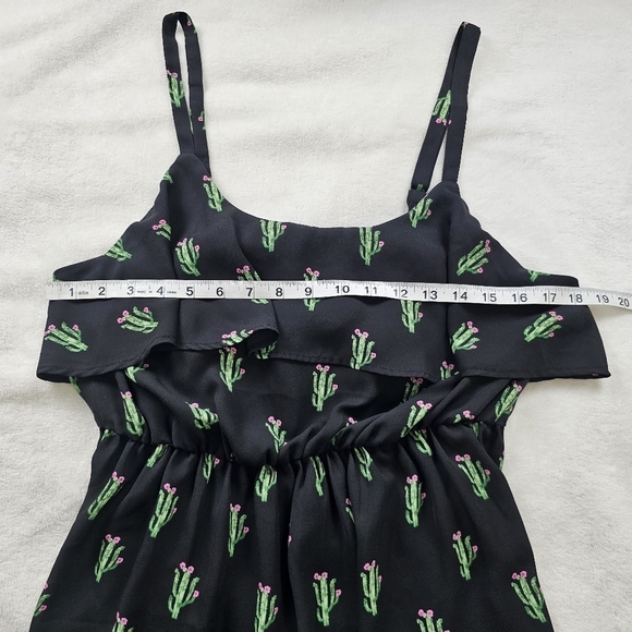 Torrid 0X Cactus Print Ruffle Chiffon Tank Top Black Green Adjustable Straps - Picture 8 of 12